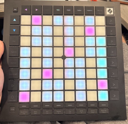 Novation launchpad pro - novation,